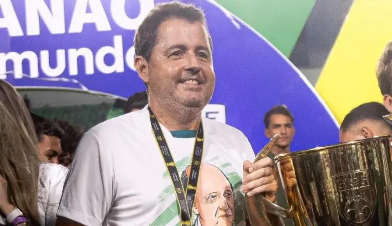 “Vai negociar com a gente, vem com muito dinheiro”, diz Paulo Rogério Pinheiro