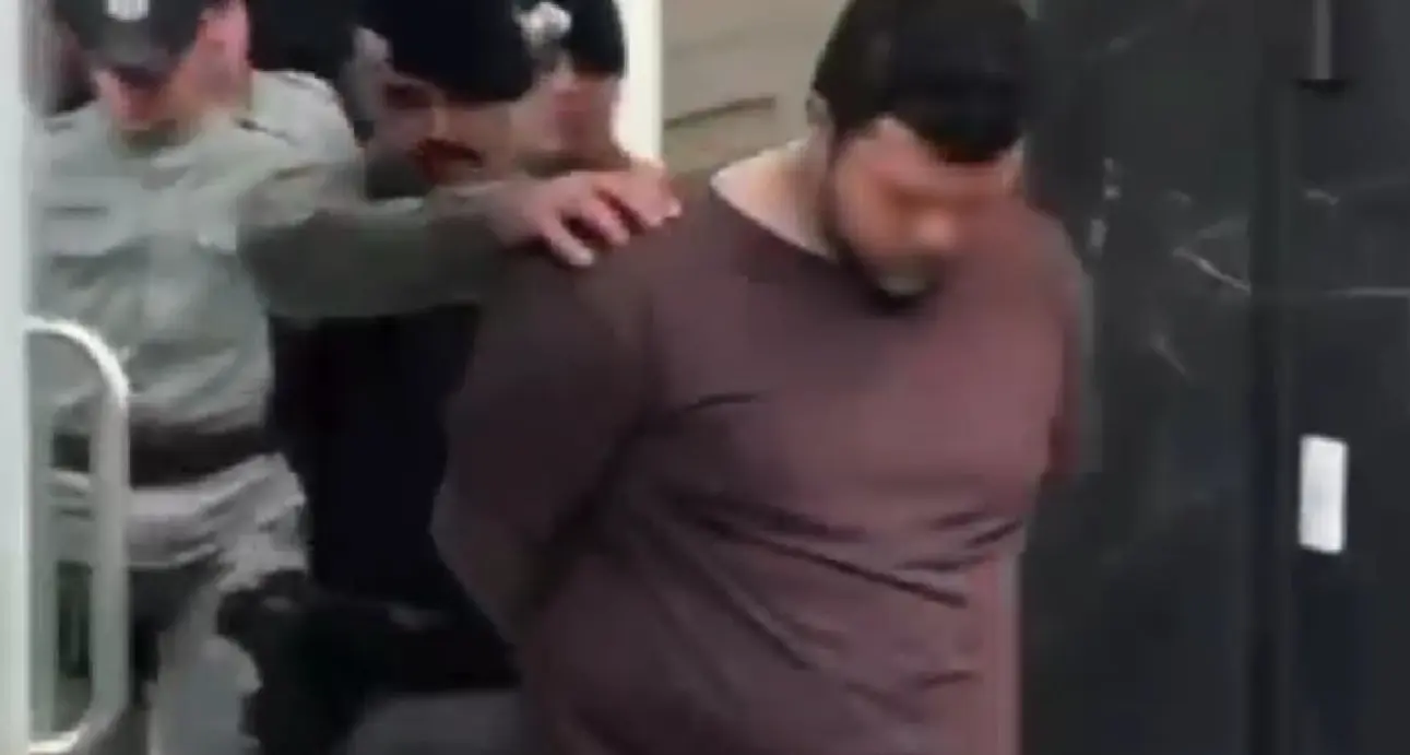 Vizinho em surto tenta matar idosa em Caldas Novas; veja foto