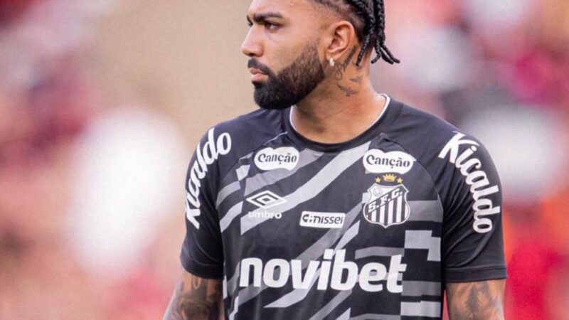 Atitude da torcida do Flamengo com Gabigol divide opiniões: ‘Desrespeito’