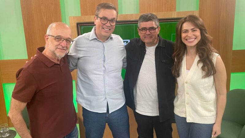 Bola Quadrada: Marcelo Duarte e as curiosidades dos álbuns de figurinhas