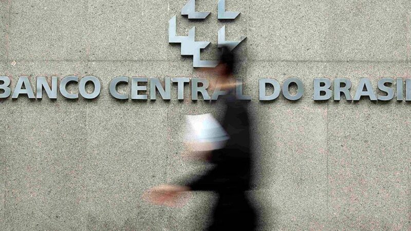 IBC-Br sobe 0,6% e analistas veem economia resiliente, porém sem força para acelerar em 2026