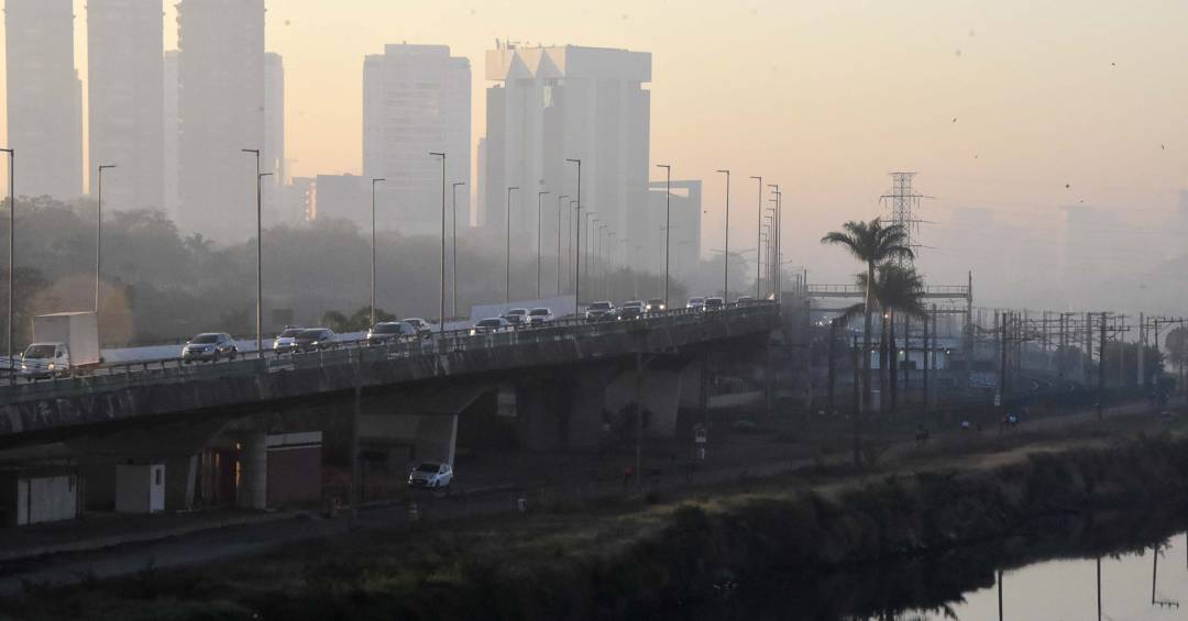 São Paulo terá sol e máxima acima dos 30°C neste sábado, 25: saiba a previsão do Climatempo