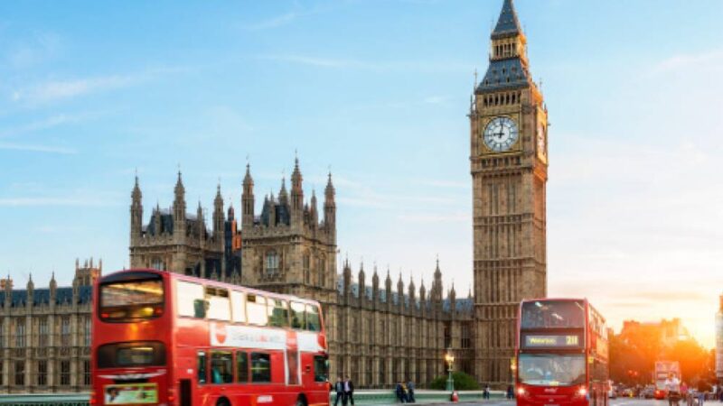 Reino Unido relega compromisso climático e anuncia novas perfurações de petróleo