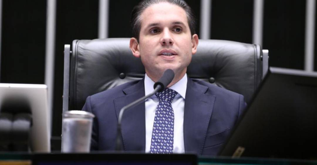 Motta alinha cronograma para acelerar PEC do fim da escala 6×1