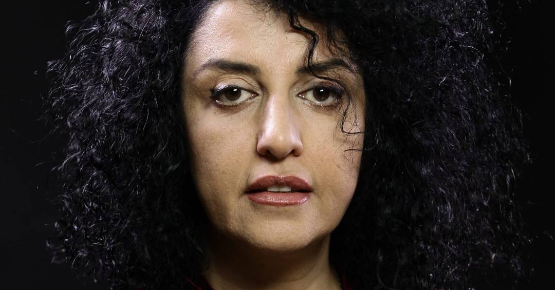 Nobel da Paz: Narges Mohammadi deixa prisão no Irã para tratamento médico