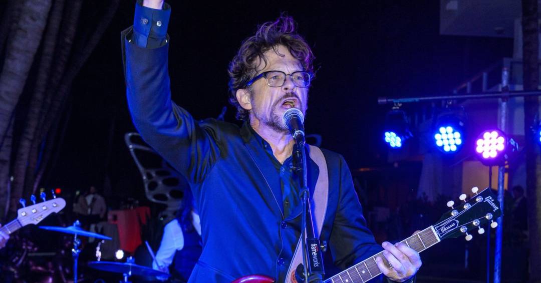 A revelação de Jason Newsted, ex-Metallica, sobre câncer na garganta