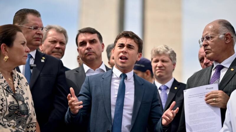 O gol da esquerda ao dar ‘presente’ gaiato a Nikolas Ferreira