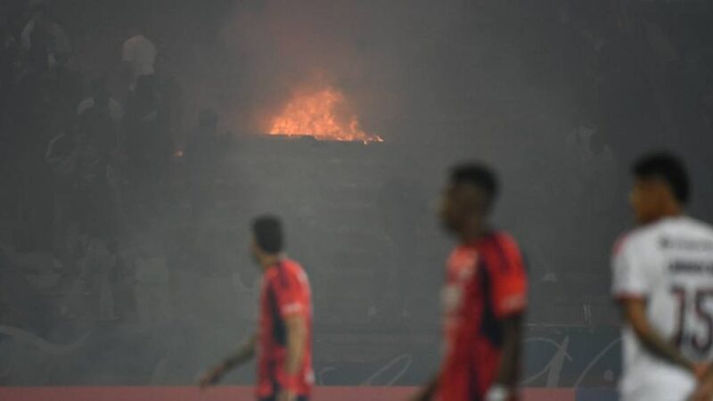 A razão por trás da fúria de torcedores que causaram o cancelamento de jogo do Flamengo
