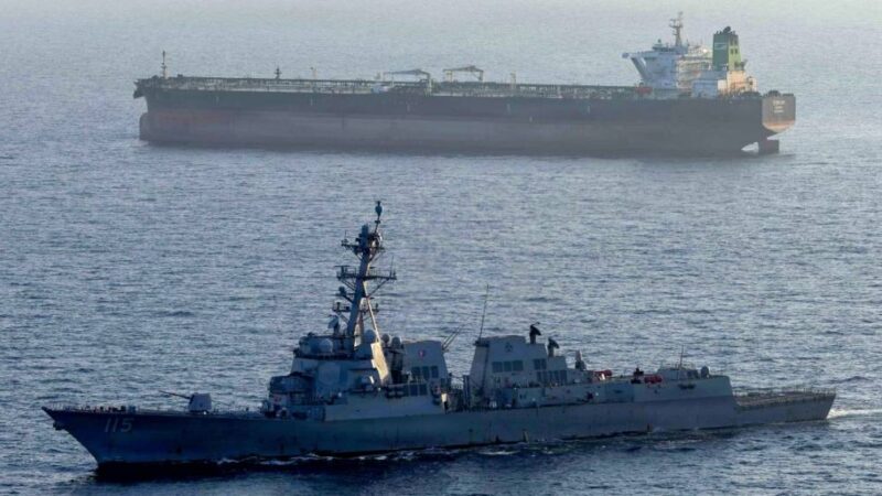 Ataques dos EUA contra navios iranianos terão resposta pesada, diz Marinha do Irã