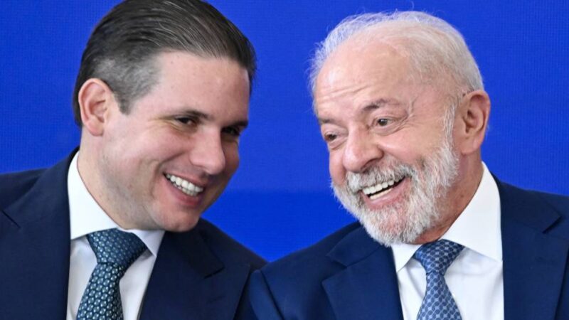 PL acusa Motta de fazer jogo de Lula e amarrar Centrão em análise da PEC do fim da escala 6×1