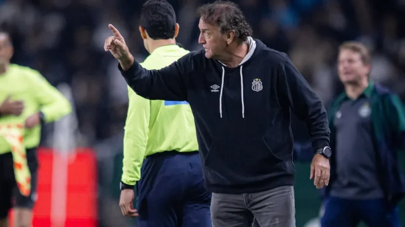“Acho que a vaga dele está muito bem encaminhada”, diz Cuca sobre a convocação de Neymar para a seleção