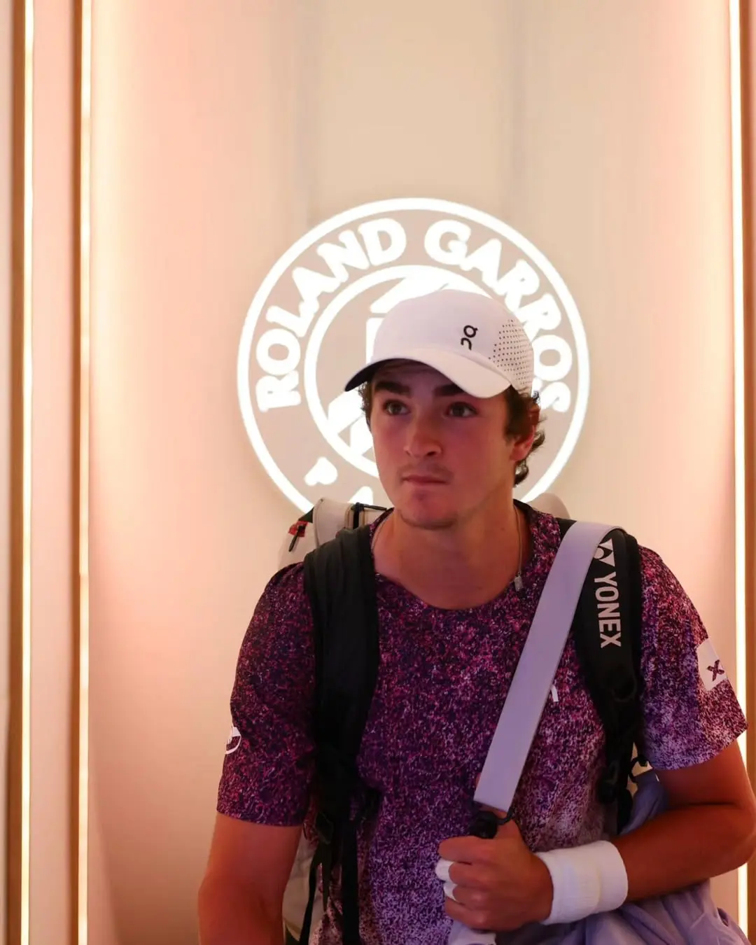 “Arrepiado. Tenho de desfrutar desses momentos”, comemora João Fonseca, após vitória sobre Djokovic