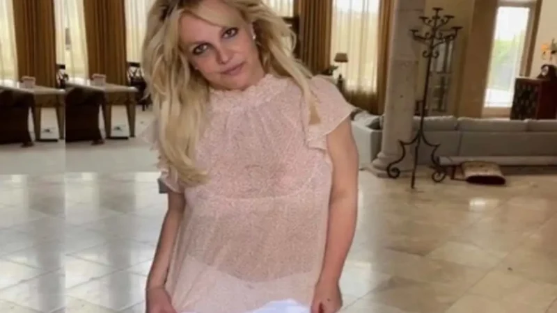 Britney Spears é acusada de dirigir sob efeito de drogas e álcool