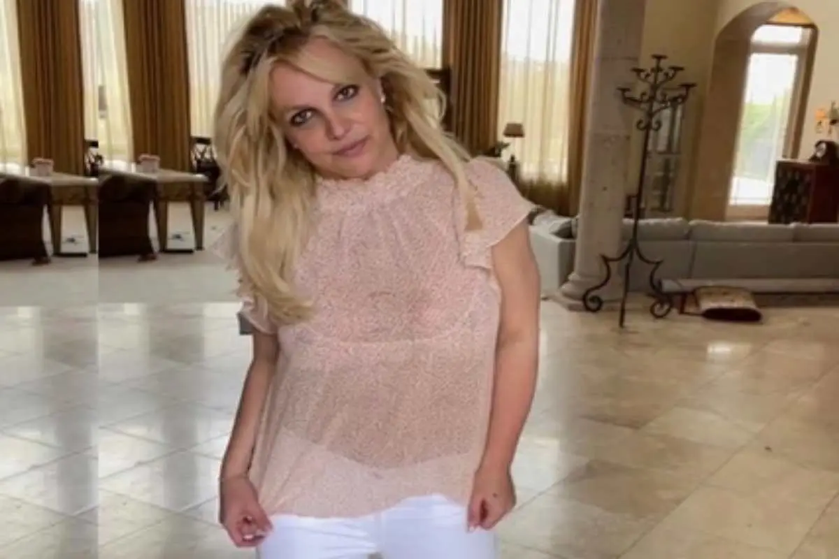 Britney Spears é acusada de dirigir sob efeito de drogas e álcool