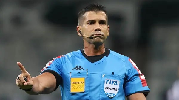 Bruno Arleu apita clássico entre Atlético x Goiás pela Série B