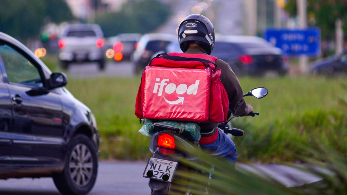 Cade vê indícios de que iFood violou acordo sobre contratos de exclusividade e dá 15 dias para explicações