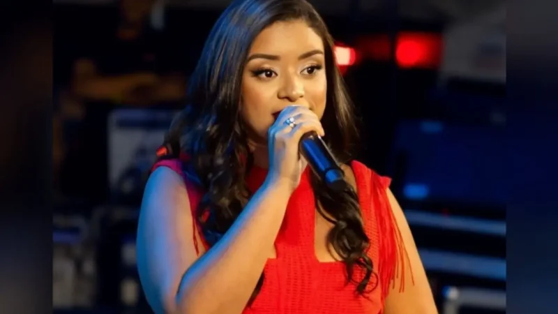 Cantora de Trindade disputa prêmio musical no ‘Caldeirão com Mion’ neste sábado