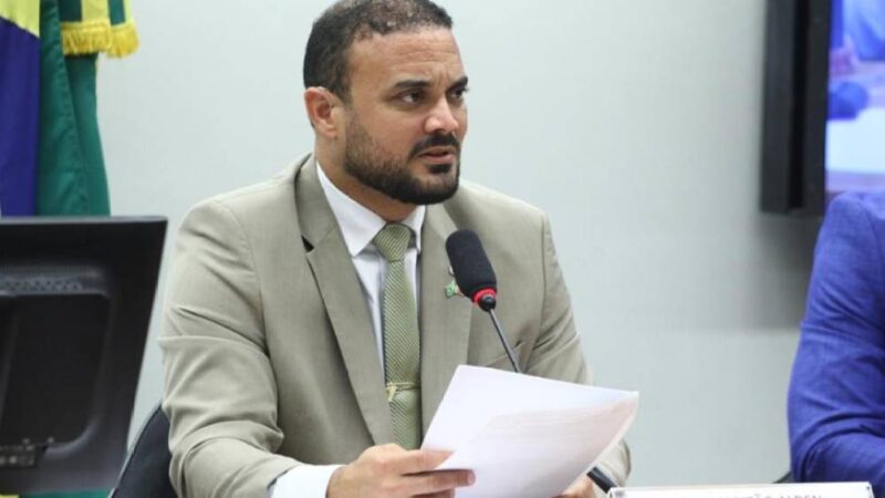 Opositor de Lula tenta limitar subsídio oferecido em PL dos combustíveis