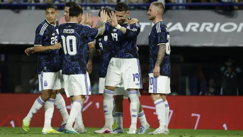 Com Messi e dupla do Palmeiras, pré-lista de convocados da Argentina é divulgada