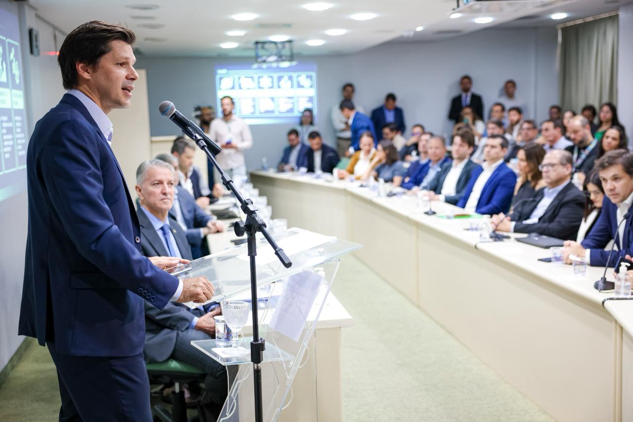 Daniel Vilela articula criação da InvestGO para Goiás