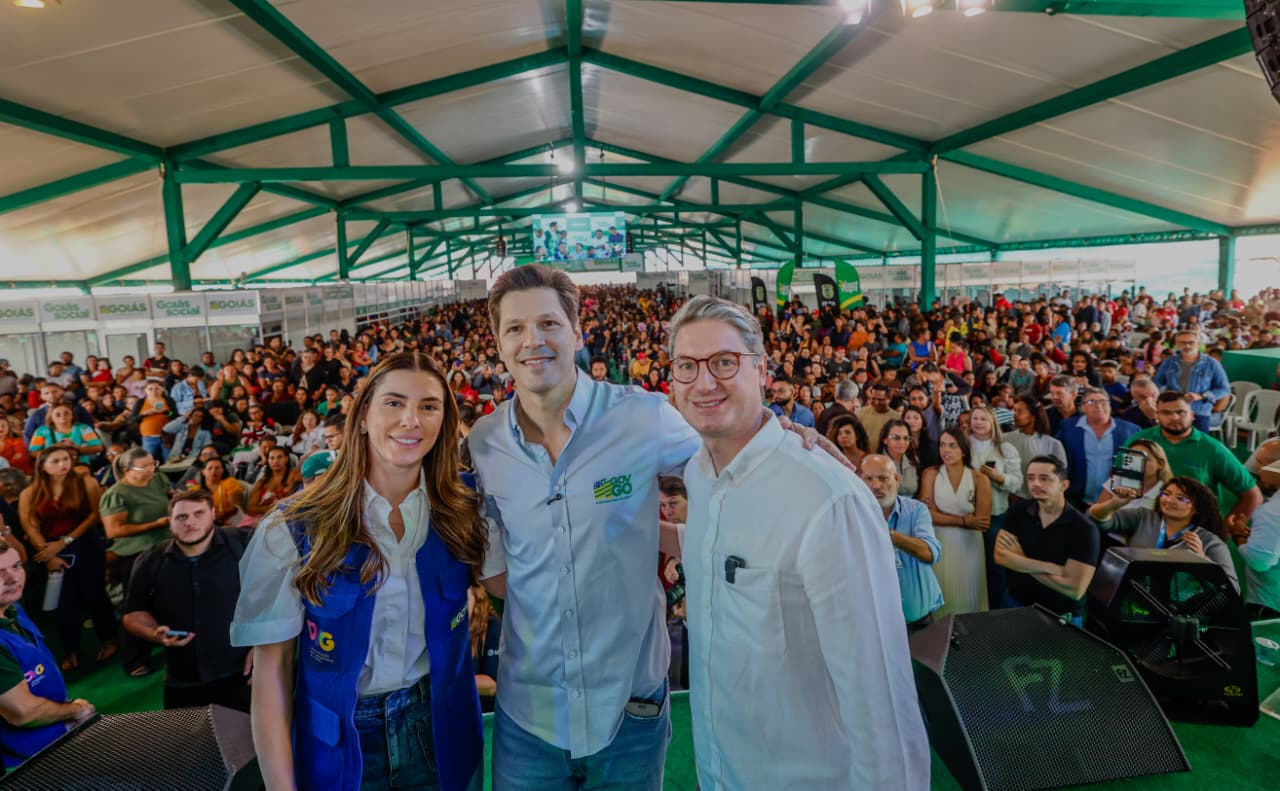 Daniel Vilela e Iara levam benefícios a Águas Lindas