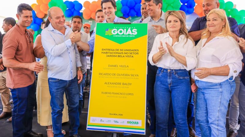 Daniel Vilela entrega 30 casas a custo zero em Vila Boa