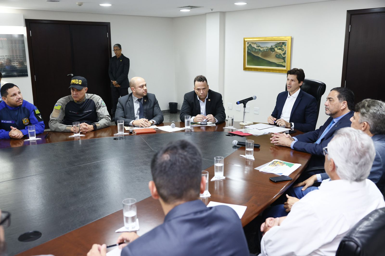 Daniel anuncia R$ 1,2 bi para forças de segurança até 2027