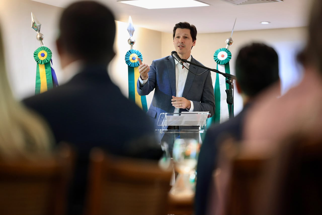 Daniel destaca avanço da educação e orgulho das escolas