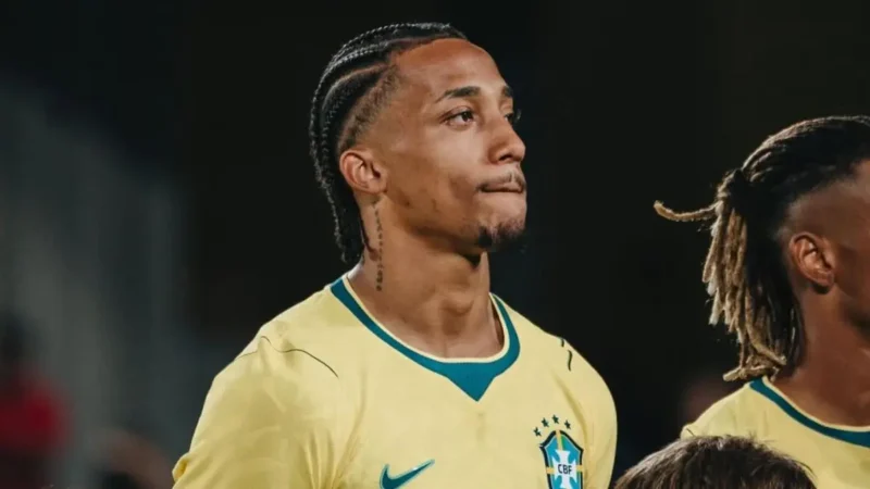 Desvalorizado, João Pedro entra no radar do Barcelona