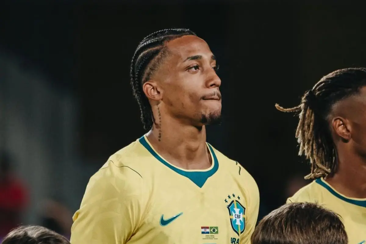 Desvalorizado, João Pedro entra no radar do Barcelona