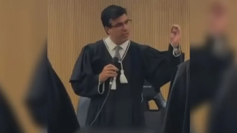 ‘Deveriam ter pensado 10 segundos’, diz juiz ao condenar mãe e filho por morte de aluno em Anápolis