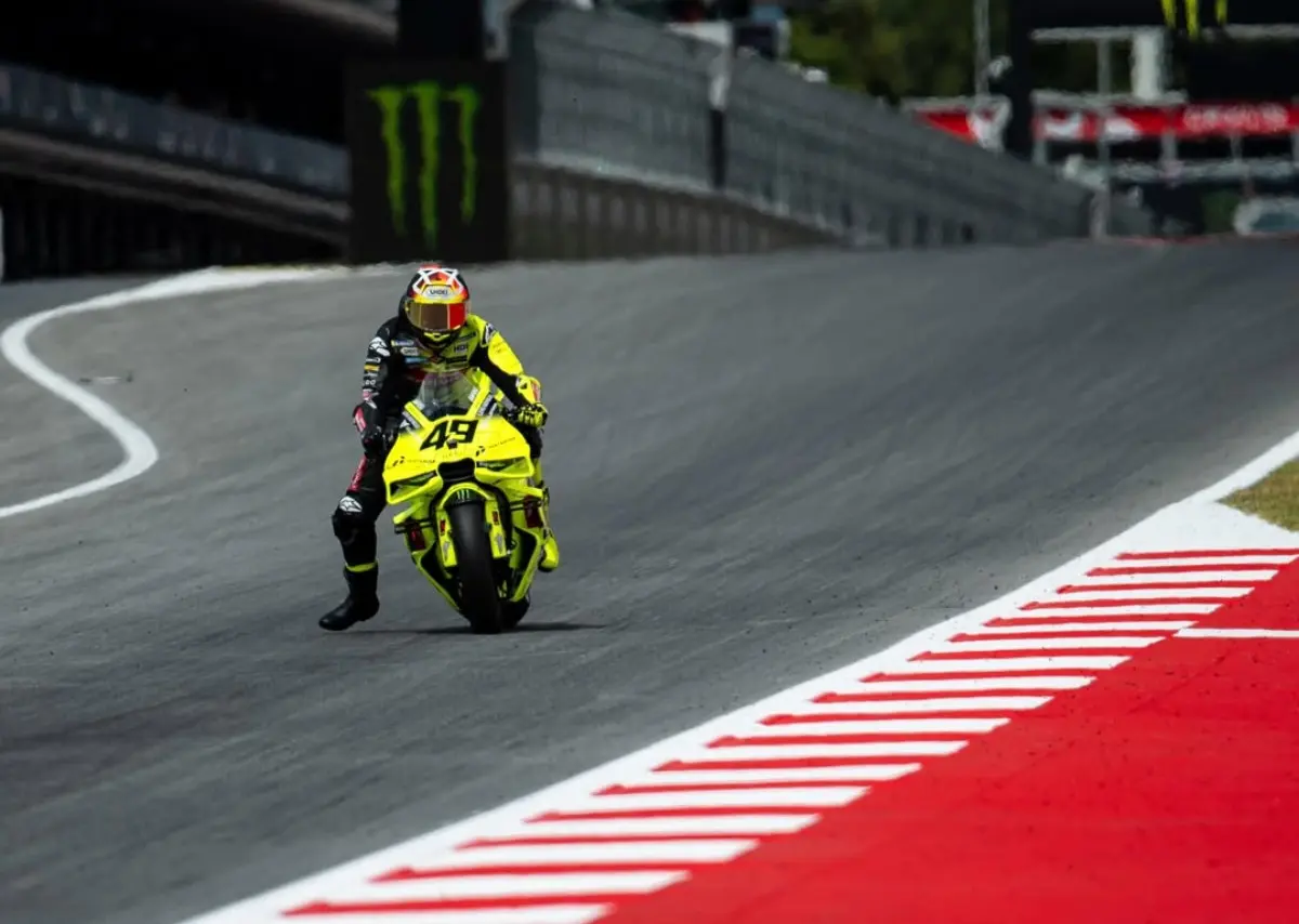 Em corrida marcada por acidentes, Fabio Di Giannantonio vence GP da Catalunha de MotoGP; Diogo Moreira termina em 10º