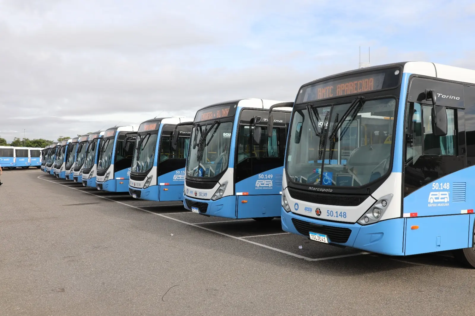 Empresa de transporte público oferece quase 50 vagas em Goiânia; salários chegam a R$ 3,7 mil