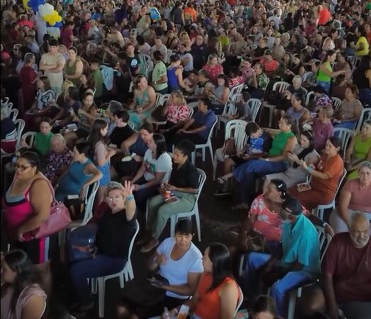 Festa das Mães emociona famílias em São Luís Montes Belos