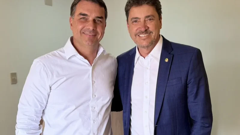 Flávio Bolsonaro confirma presença em Goiânia para lançamento da pré-candidatura de Wilder Morais ao governo