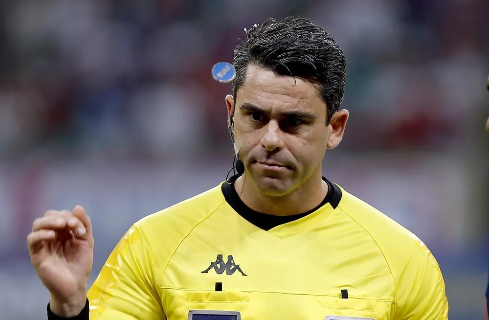 Flávio Rodrigues de Souza apita clássico entre Goiás e Vila Nova; confira a escala de arbitragem dos goianos na Série B