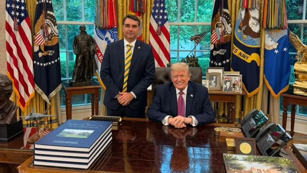 Flávio se reúne com Trump na Casa Branca: ‘conversa bacana’