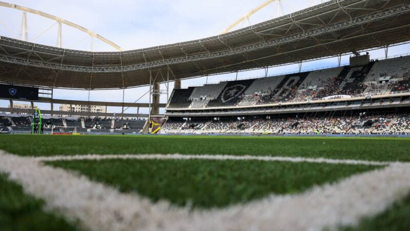 Botafogo x Corinthians no Brasileirão: onde assistir, horário e escalações