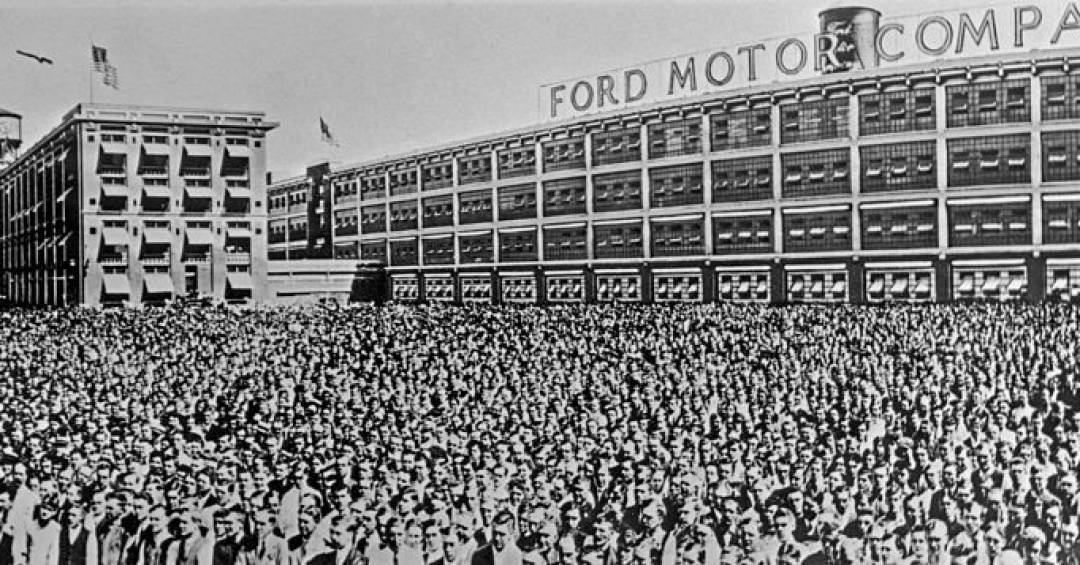Escala 5×2 completa 100 anos nos EUA, e foi Henry Ford que fez
