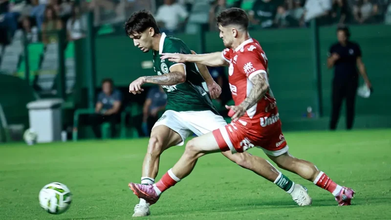 Goiás x Vila Nova; confira quais os desfalques das equipes para o clássico e as prováveis escalações