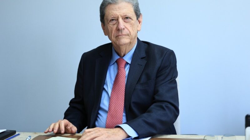 Governo decreta luto oficial de três dias em homenagem a Paulo Vargas