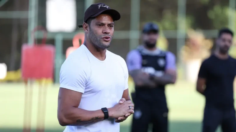 Hulk se despede do Atlético-MG e dos ex-companheiros em discurso emocionado