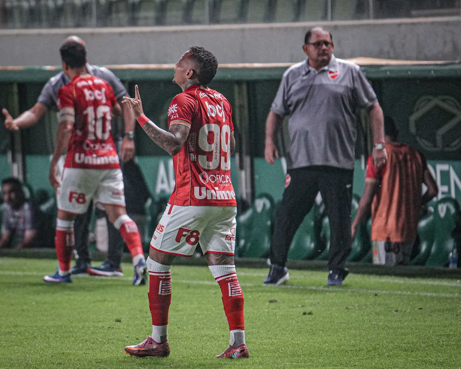 Janderson fala de mudança de rotina do Vila Nova para jogo às 11h contra o Londrina: “temos de estar preparados”