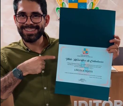 Jaupaci homenageia Lincoln Tejota por investimentos no município