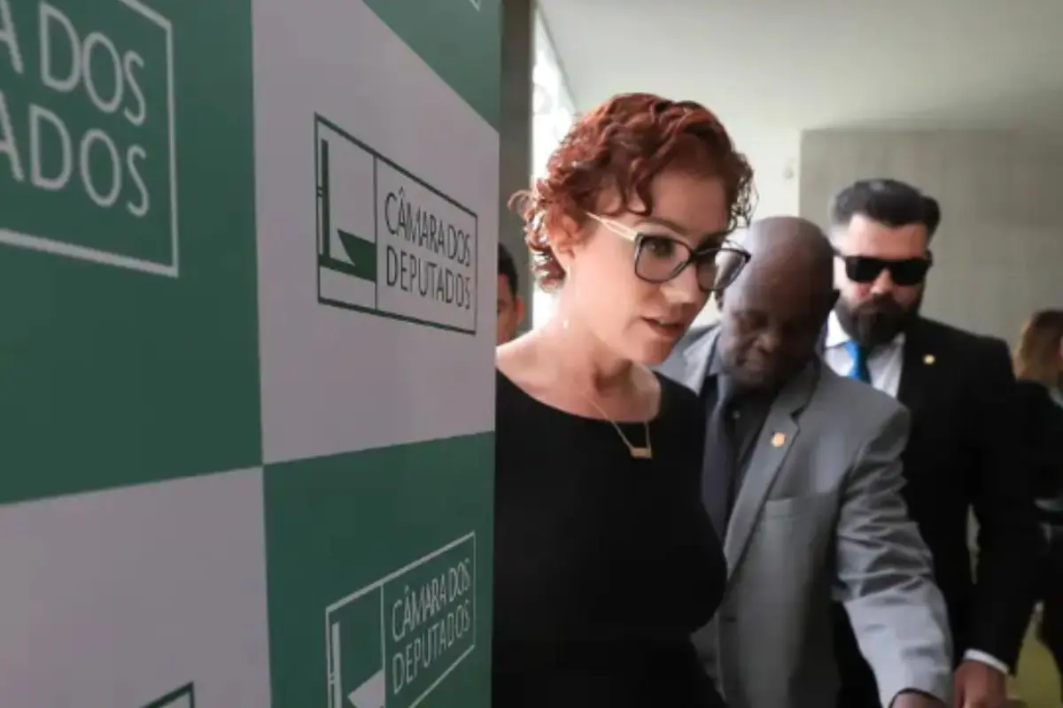 Justiça da Itália recusa extradição de Zambelli ao Brasil