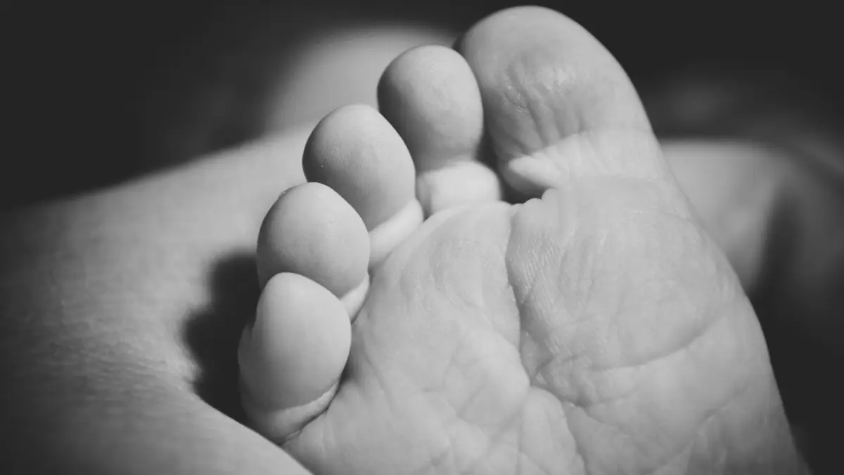 Justiça determina que IML de Anápolis libere corpo de bebê que morreu sem registro