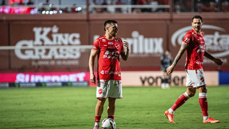 “Não tem terra arrasada”, diz João Vieira após empate do Vila Nova contra Athletic-MG