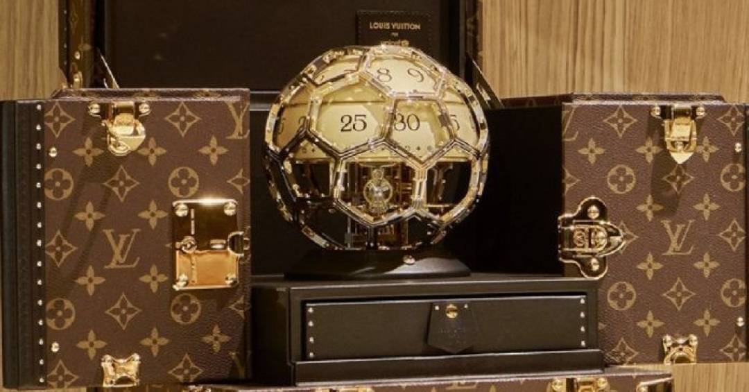 Como a Louis Vuitton transformou a bola de futebol em objeto milionário e de desejo global?