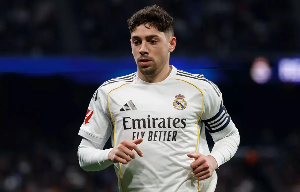 PSG monitora crise no Real Madrid e faz contato por Valverde após briga com Tchouaméni, diz jornal