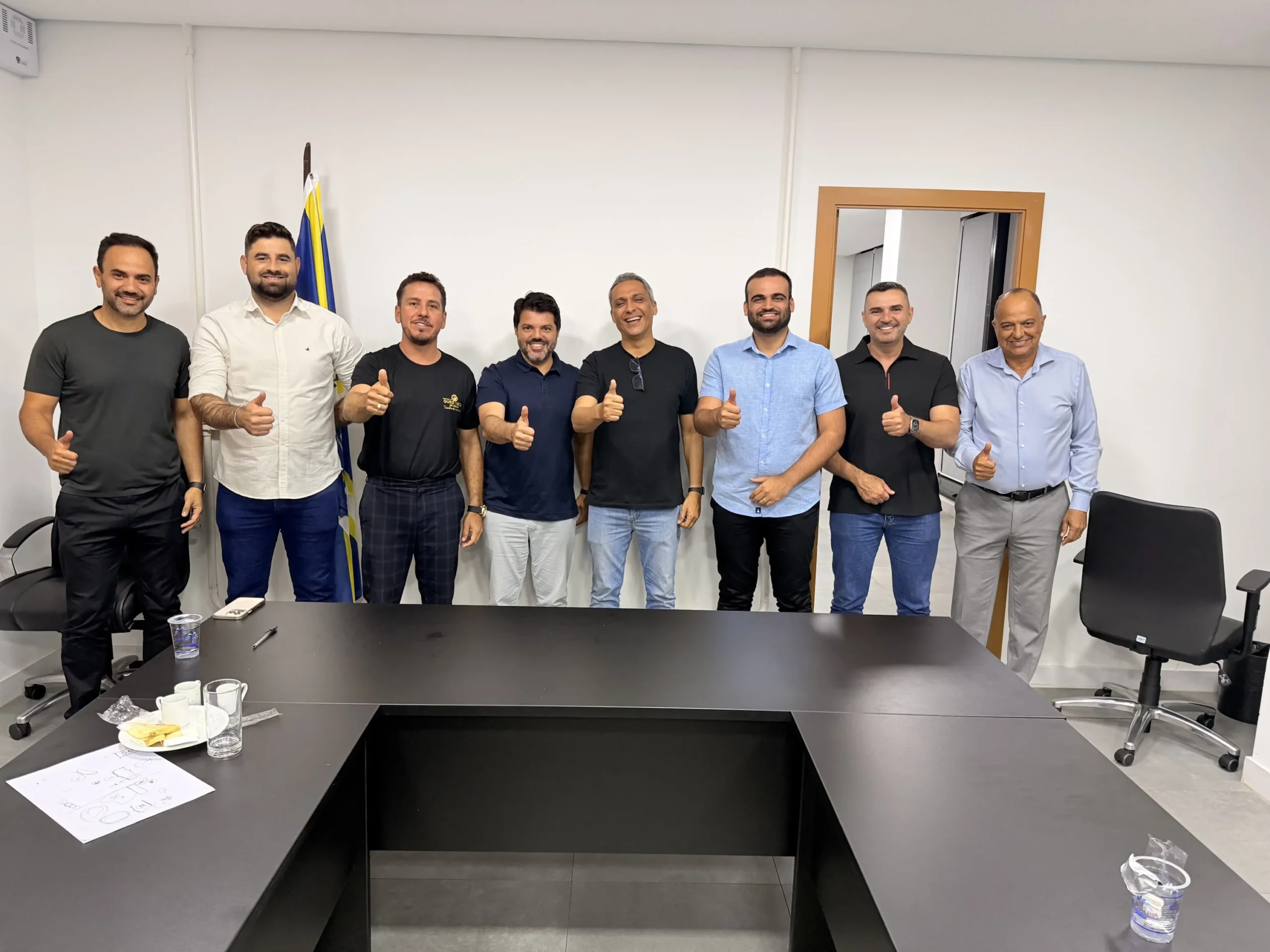 Prefeitos de 5 cidades declaram apoio à pré-candidatura de Gayer ao Senado
